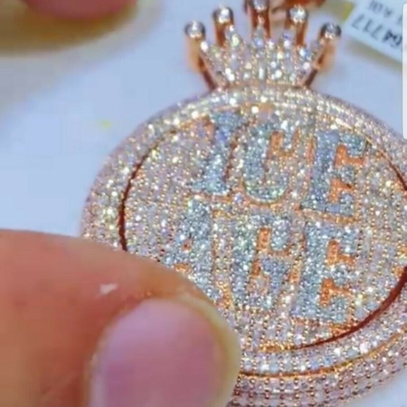 10k Solid Gold Ice Age 4.88 Carats Natural Diamond Pendant withTurn Table Center - Picture 3 of 5